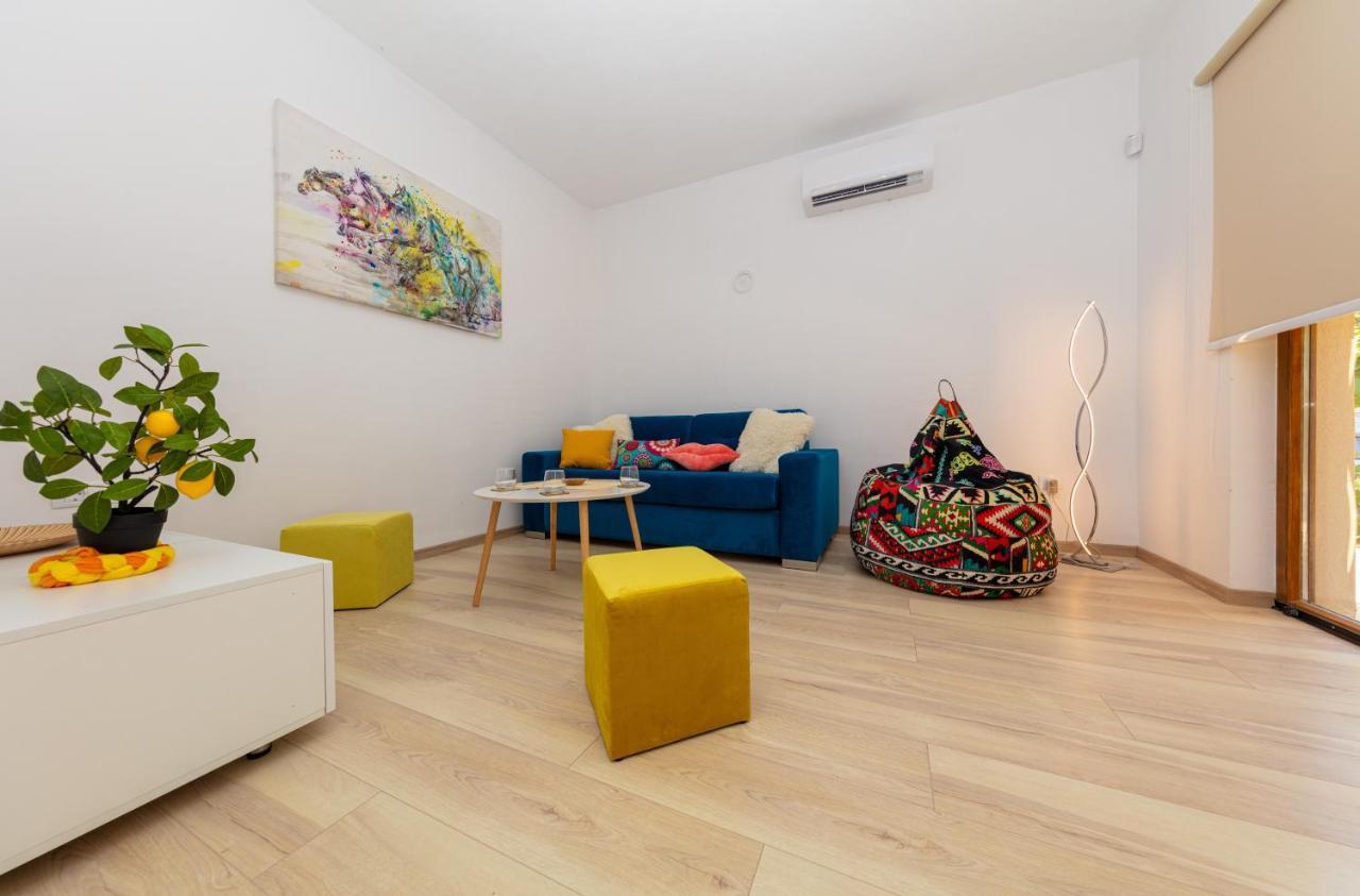 Al Pino Blue Property Premantura Kültér fotó