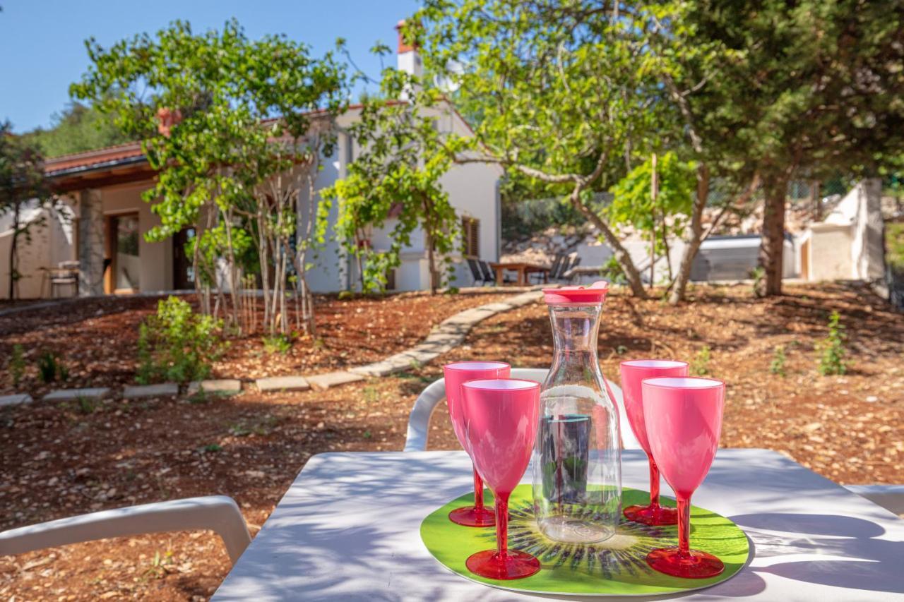Al Pino Blue Property Premantura Kültér fotó